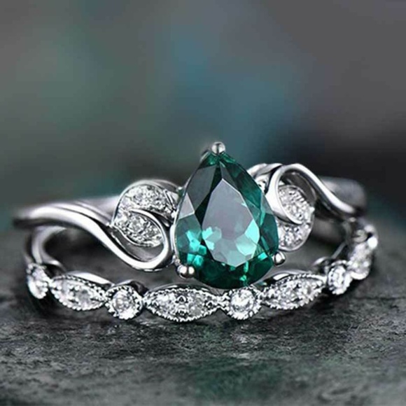 2pec/set  Silver  Pear Cut Emerald Ring New - Picture 2 of 4